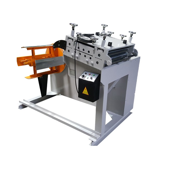 Lakštinio metalo Uncoiler tiesinimas